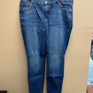Old navy Rockstar style jeans 18